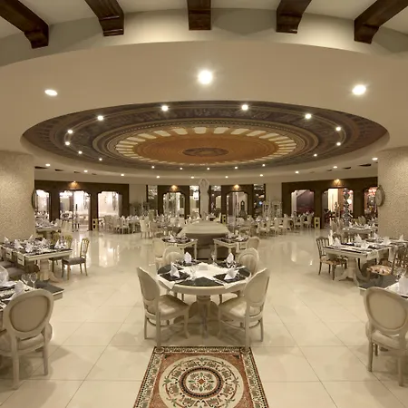 Delphin Imperial Lara-2